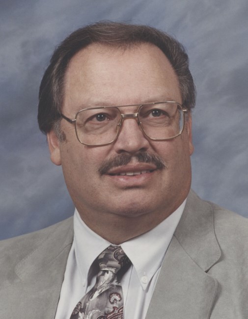 Obituary of Roger Stuart Weblemoe