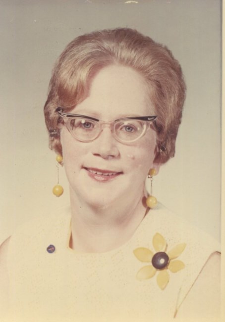 Obituary of Helen C. Holcomb