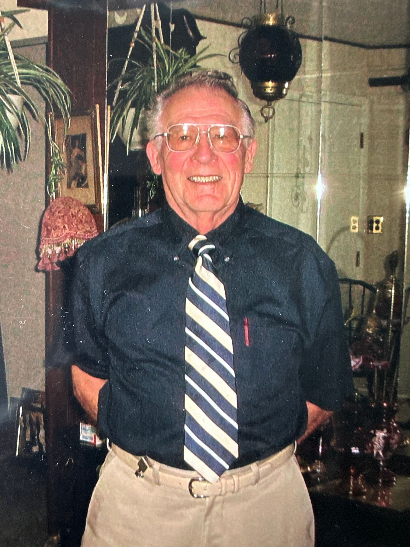 Obituary of Lynn Forrest Boyer