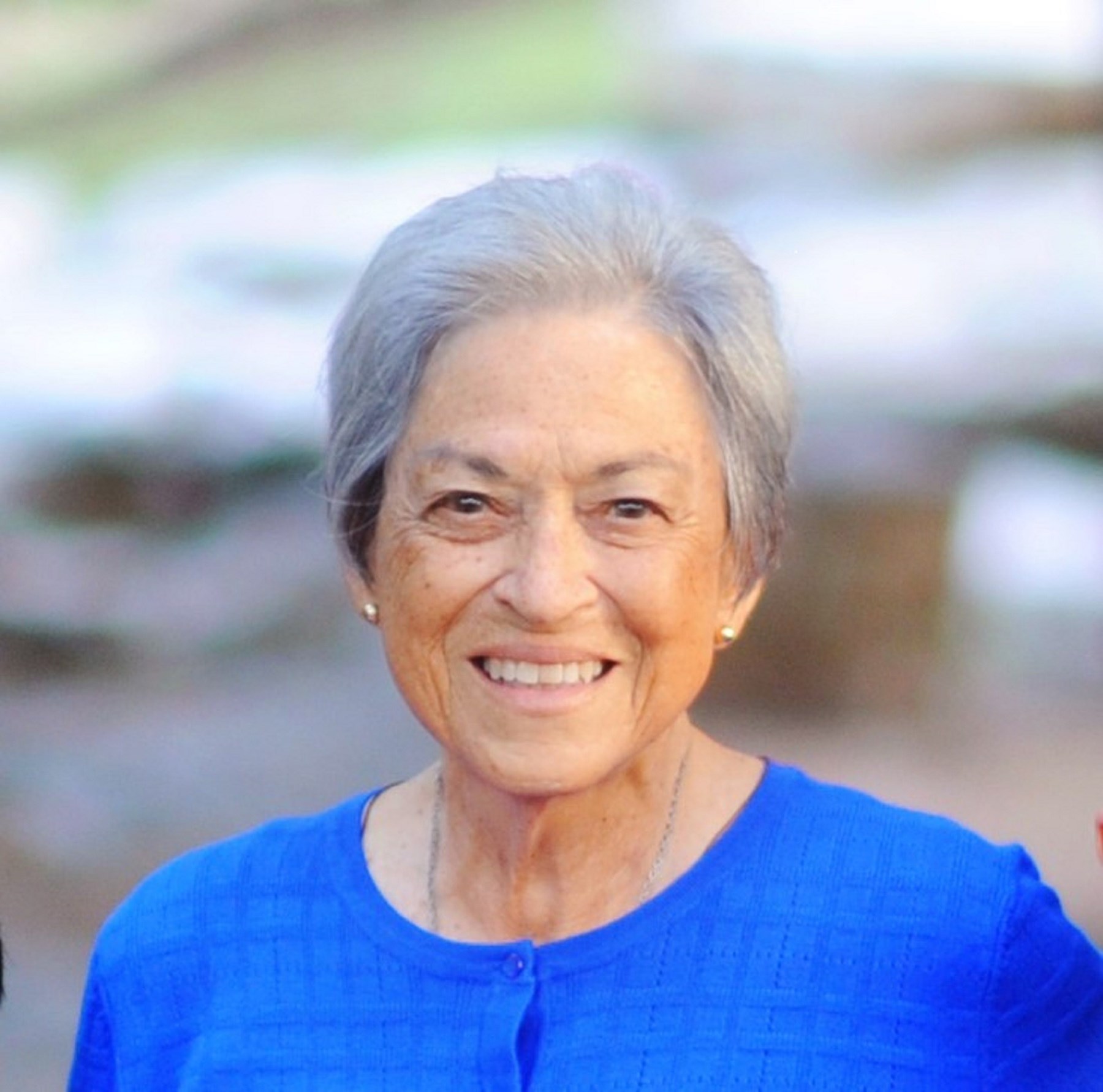 Obituary of Dr. Martha L. Veale