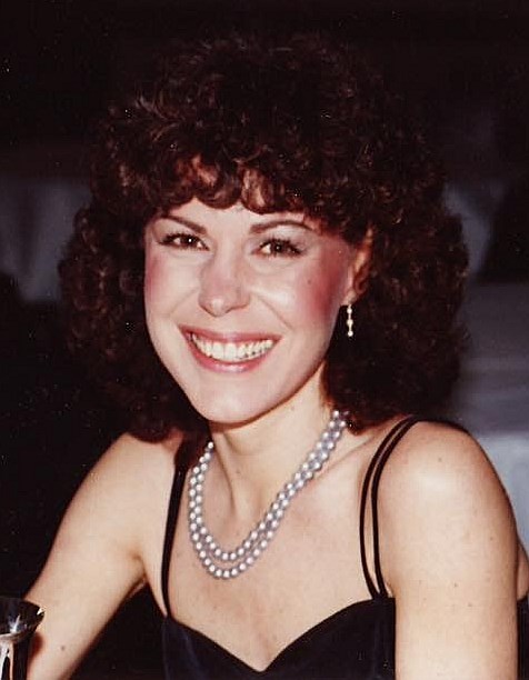 Obituario de Elizabeth Hampton