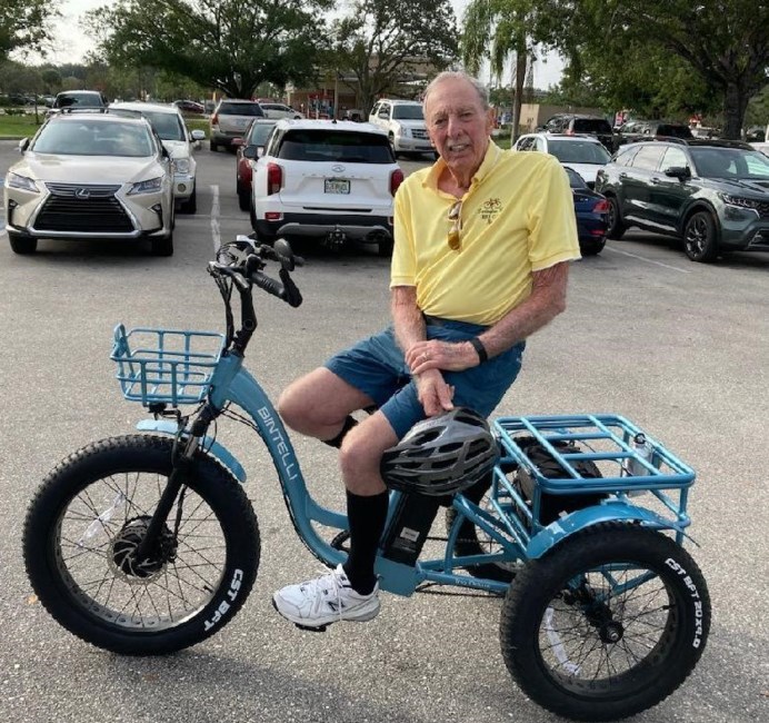 Obituary of Robert D Hull