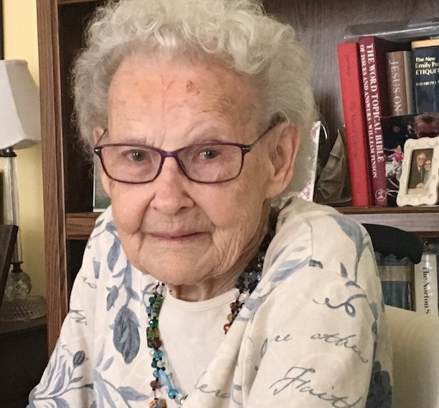 Obituary of Gladys Warren Bogan