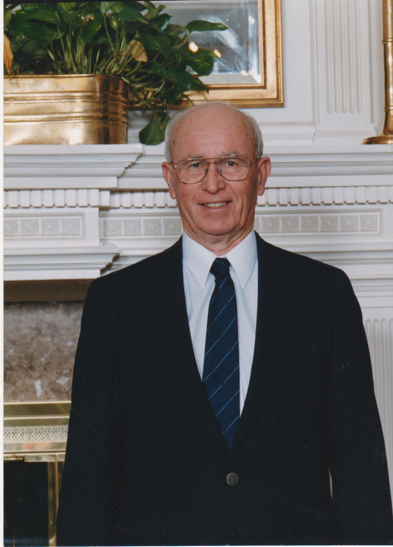 Obituary of Harvey Bennison Junor