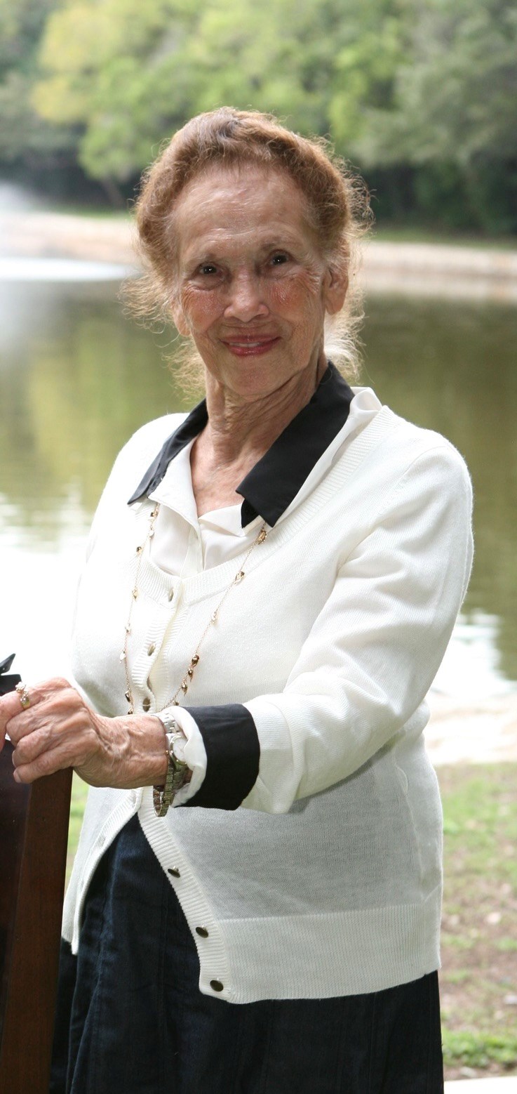 Obituary of Alicia Barrera Diaz de Leon