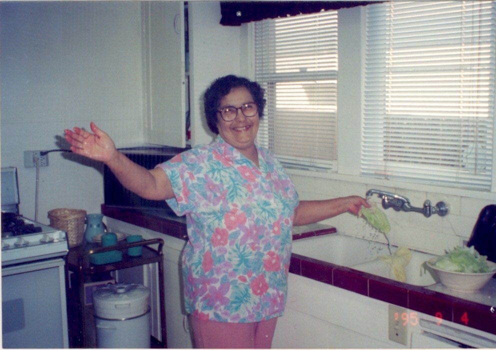 Obituary of Maria Luz Valencia